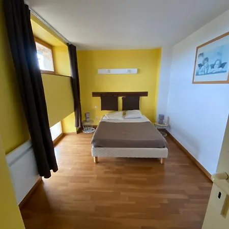 Des Trois Ami-es Inn